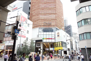 NU茶屋町 1100m