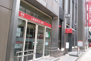 三菱東京ＵＦＪ銀行城東支店 800m